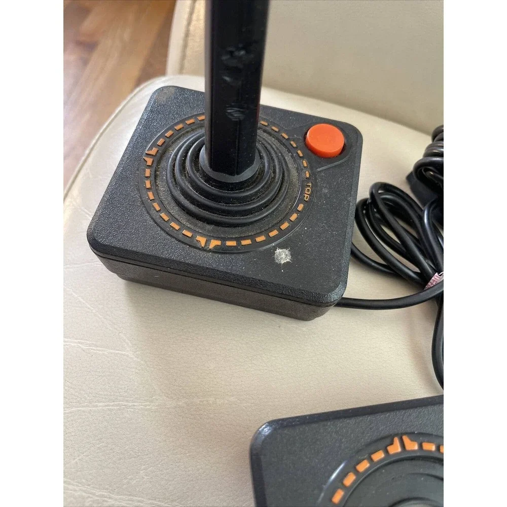 atari controllers ,untested,c3 - Picture 4 of 7